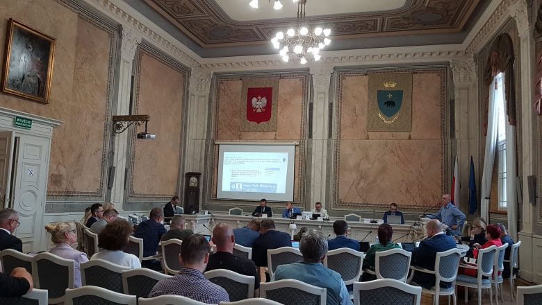 Trwa sesja Rady Miejskiej w sprawie zachodniej obwodnicy Przemyśla
